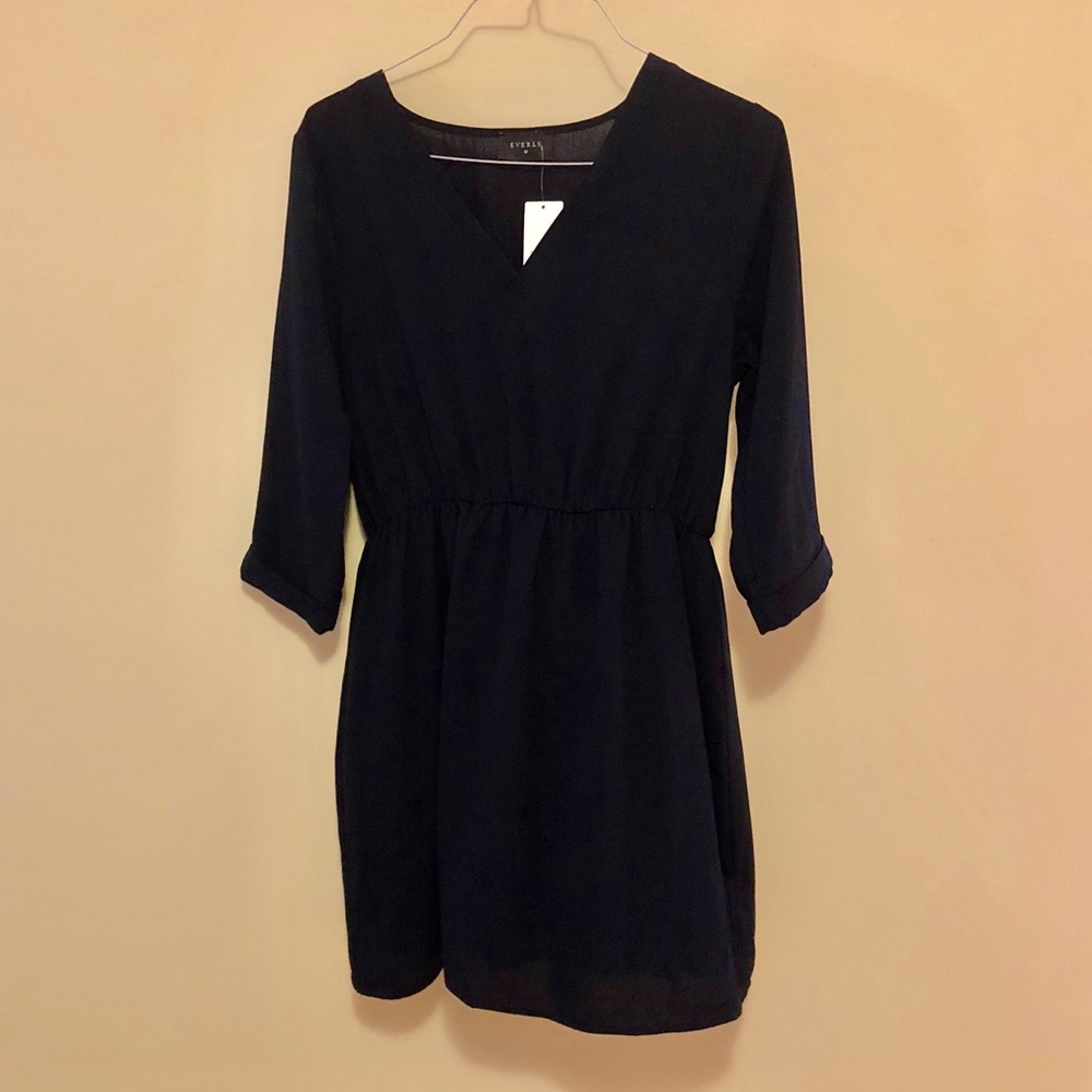 Everly 3/4-length sleeved navy dress